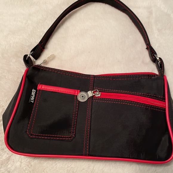 ⭐️Host Pick⭐️ Esprit vintage black & red nylon purse - Picture 2 of 15